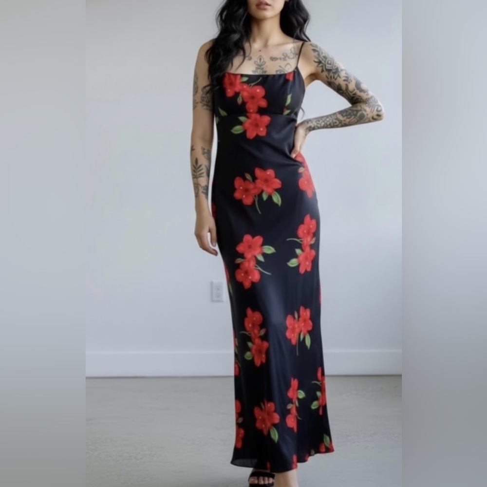 Vtg.Betsy & Adam Y2K Black+red floral maxi dress with red glass beads.Size 10